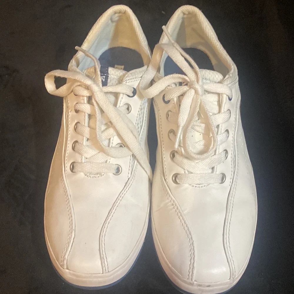 White Keds. - Picture 2 of 4